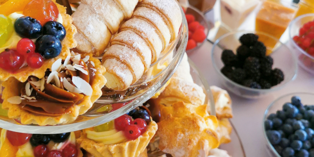 Top 10 Famous Cake Shops in Benaras